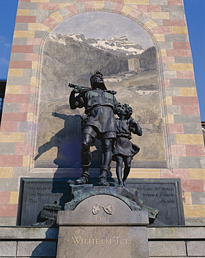 Statue of William Tell (Wilhelm Tell), Altdorf, Switzerland, Europe