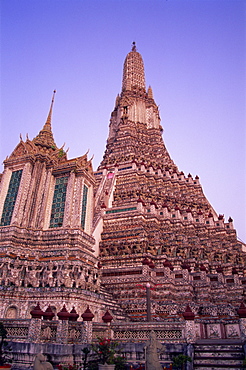 Wat Arun (Temple of the Dawn), Bangkok, Thailand, Southeast Asia, Asia