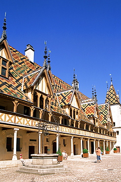 Hotel Dieu, Beaune, Burgundy, France, Europe