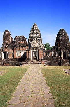 Khmer ruins in Phimai Historical Park, Phimai, Khorat, Thailand, Southeast Asia, Asia