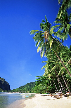 Beach scene, El Nido, Bascuit Bay, Palawan, Philippines, Southeast Asia, Asia