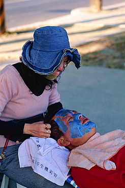 Streetside massage, Kaohsiung, Taiwan, Asia