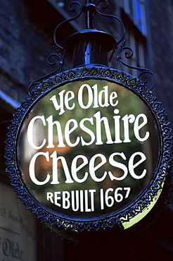 Ye Olde Cheshire Cheese pub sign, London, England, United Kingdom, Europe