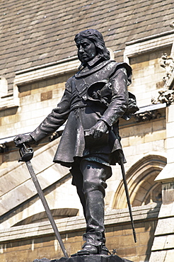 Statue of Oliver Cromwell, Westminster, London, England, United Kingdom, Europe