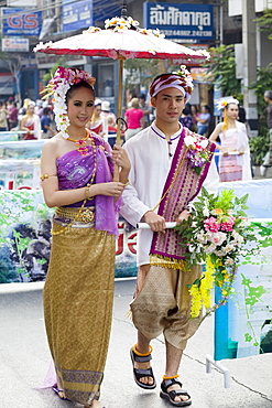 Couple in traditional Thai costume at the Chiang Mai Flower Festival, Chiang Mai, Thailand, Southeast Asia, Asia