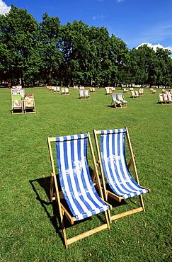 Deck chairs in St. James's Park, London, England, United Kingdom, Europe