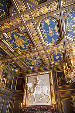 The Second Saint-Louis Room, Chateau de Fontainebleau, Fontainebleau, Ile de France, France, Europe