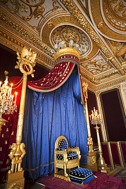 Throne Room, Chateau de Fontainebleau, Fontainebleau, Ile de France, France, Europe