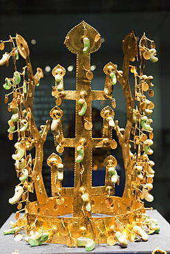 The Golden Crown, Gyeongju National Museum, Gyeongju, South Korea, Asia