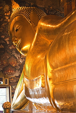 Reclining Buddha, Wat Pho, Bangkok, Thailand, Southeast Asia, Asia