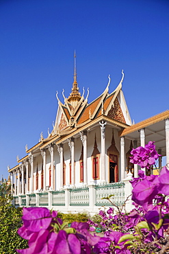 Temple of the Emerald Buddha (The Silver Pagoda), Royal Palace, Phnom Penh, Cambodia, Indochina, Southeast Asia, Asia