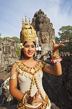 Apsara dancer, BayonTemple, Angkor Thom, Angkor, Siem Reap, Cambodia, Indochina, Southeast Asia, Asia