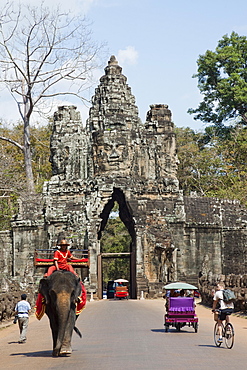 South Gate, Angkor Thom, Angkor, UNESCO World Heritage Site, Siem Reap, Cambodia, Indochina, Southeast Asia, Asia