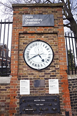 Greenwich Mean Time Clock, Royal Observatory, UNESCO World Heritage Site, Greenwich, London, England, United Kingdom, Europe