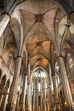 Interior, Santa Maria Del Mar Church, The Gothic Quarter, Barcelona, Catalonia, Spain, Europe