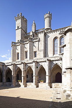 The cloisters inside Beziers Cathedral, Beziers, Languedoc-Roussillon, France, Europe