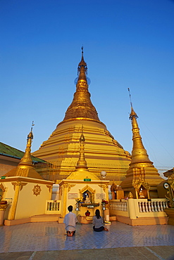 Kyaikthanian Paya temple and monastery, Mawlamyine (Moulmein), Mon State, Myanmar (Burma), Asia