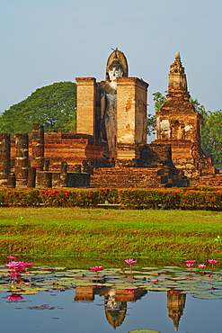 Wat Mahatat, Sukhothai Historical Park, UNESCO World Heritage Site, Sukhothai, Thailand, Southeast Asia, Asia