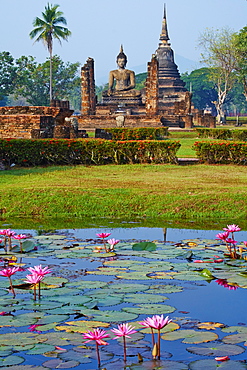 Wat Mahatat, Sukhothai Historical Park, UNESCO World Heritage Site, Sukhothai, Thailand, Southeast Asia, Asia