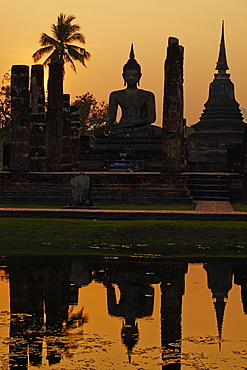 Wat Mahatat, Sukhothai Historical Park, UNESCO World Heritage Site, Sukhothai, Thailand, Southeast Asia, Asia