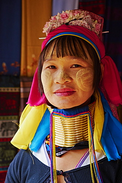 Long Neck girl (giraffe girl) (Padaung girl), Mae Hong Son, Thailand, Southeast Asia, Asia