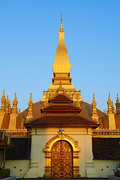 Pha That Luang, symbol of the Laos sovereignty, Buddhist religion and the city of Vientiane, Vientiane, Laos, Indochina, Southeast Asia, Asia