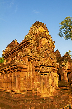 Banteay Srei temple, decorated with relief sculpture, Angkor, UNESCO World Heritage Site, Siem Reap, Cambodia, Indochina, Southeast Asia, Asia