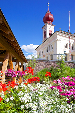 Big Church, Ortisei, Gardena Valley, Bolzano Province, Trentino-Alto Adige/South Tyrol, Italian Dolomites, Italy, Europe