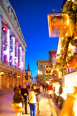 Council House and Christmas Market, Market Square, Nottingham, Nottinghamshire, England, United Kingdom, Europe