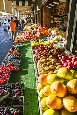 Shoppers at Fruit Stall in Pike Place Market, Belltown District, Seattle, Washington State, United States of America, North America