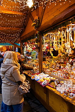 Christmas Market stall, Dortmund, North Rhine-Westphalia, Germany, Europe