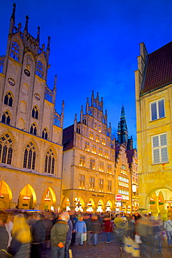 Historic Town Hall on Prinzipalmarkt at Christmas, Munster, North Rhine-Westphalia, Germany, Europe