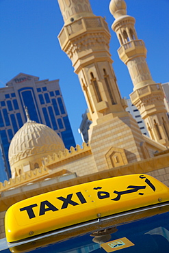 Taxi and Mosque, Abu Dhabi, United Arab Emirates, Middle East