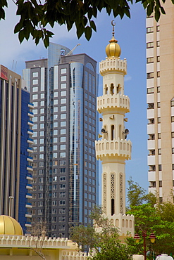 Mosque and contemporary architecture, Abu Dhabi, United Arab Emirates, Middle East