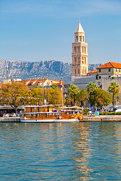 Split Harbour with Cathedral of Saint Domnius, Split, Dalmatian Coast, Croatia, Europe