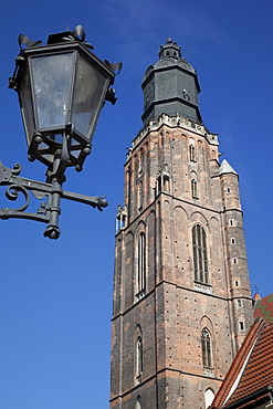 St. Elisabeth Church and lamp, Old Town, Wroclaw, Silesia, Poland, Europe