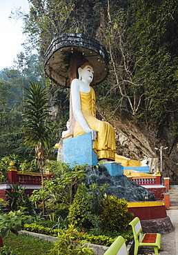 Kaw Ka Thawng Cave, Hpa-an, Kayin State, Myanmar (Burma), Asia