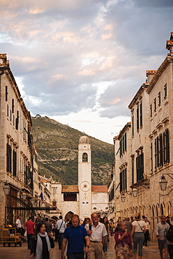 Stradun, Old Town, UNESCO World Heritage Site, Dubrovnik, Croatia, Europe