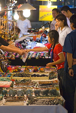 Night market, Chiang Mai, Chiang Mai Province, Thailand, Southeast Asia, Asia