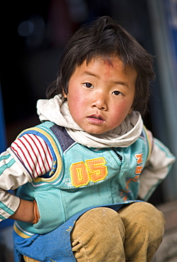 Portrait of Sunu Gurung, Sinuwa, Annapurna Himal, Nepal, Asia