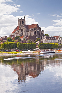 Saint Etienne d'Auxerre cathedral in the city of Auxerre, Burgundy, France, Europe