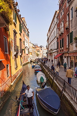 The canals of Venice, UNESCO World Heritage Site, Veneto, Italy, Europe