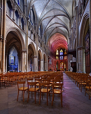 The Cathedral of Saint-Cyr-et-Sainte-Julitte de Nevers, Burgundy, France, Europe