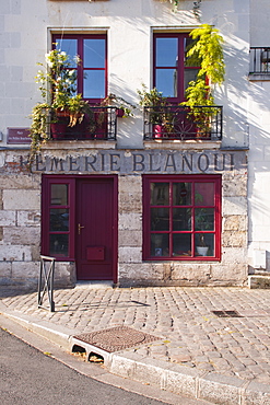 An old shop in Vieux or Old Tours, the city is in the UNESCO World Heritage Site protected Loire Valley, Tours, Indre-et-Loire, France, Europe