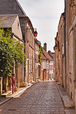 The narrow streets of the winegrowing village of Sancerre, Cher, Centre, France, Europe