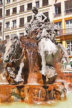 Fontaine Bartholdi in Place des Terreaux, Lyon, Rhone, Rhone-Alpes, France, Europe