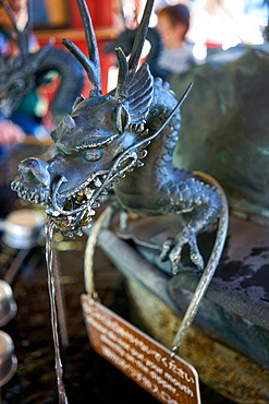 Sensoji Dragon Fountain in Senso-ji Temple (Asakusa Kannon Temple), Tokyo, Japan, Asia