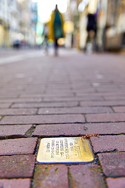 Stumbling Stones (Stolpersteine), Holocaust memorial plaques in front of the victims last home, Nieuwe Hoogstraat, Amsterdam, North Holland, The Netherlands, Europe