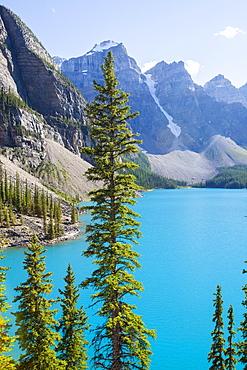 Moraine Lake, Banff National Park, UNESCO World Heritage Site, Alberta, Canadian Rockies, Canada, North America