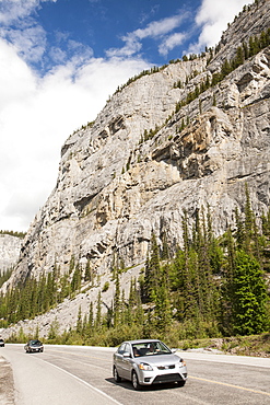 A roadside cliff on the Icefields Parkway, Alberta, Canadian Rockies, Canada, North America